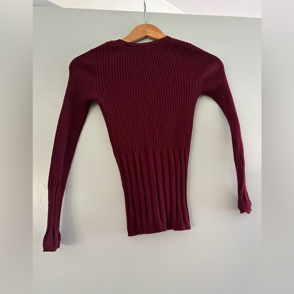 Dolce and Gabbana long sleeve maroon sweater with scoop neck and ribbon details - Picture 3 of 7
